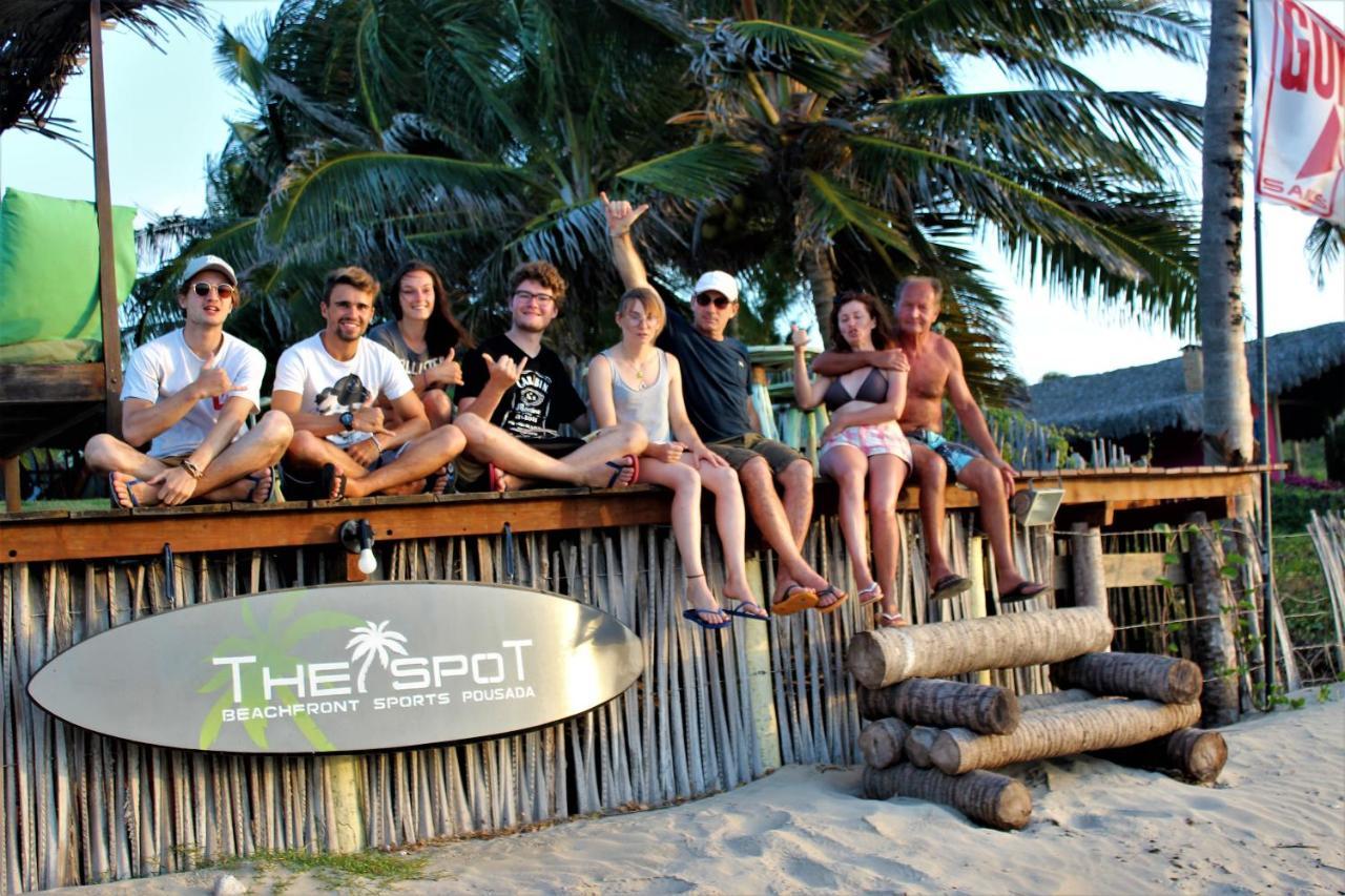 The Spot - Beachfront Sports Pousada Icaraí Buitenkant foto